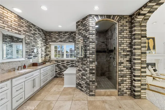 $1,999,990 | 40900 Vía Los Altos, Temecula, CA 92591