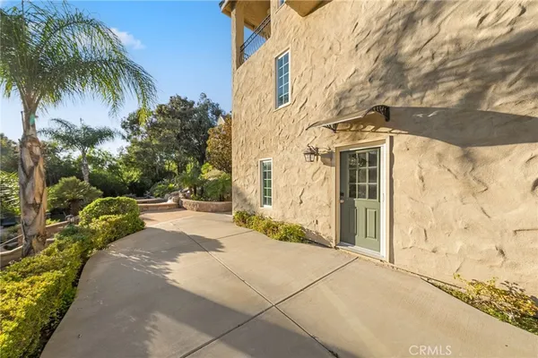 $1,999,990 | 40900 Vía Los Altos, Temecula, CA 92591