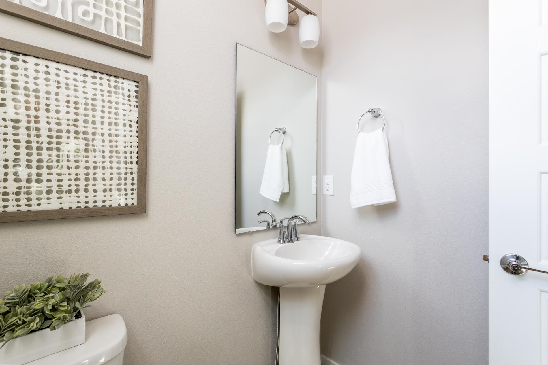 1021 North Viewmont Road Greenacres, WA 99016 - Photo 7 of 37 Gallery Image 7