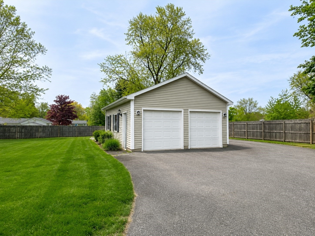 849 Amostown Road West Springfield, MA 01089 - Photo 3 of 31 Gallery Image 3