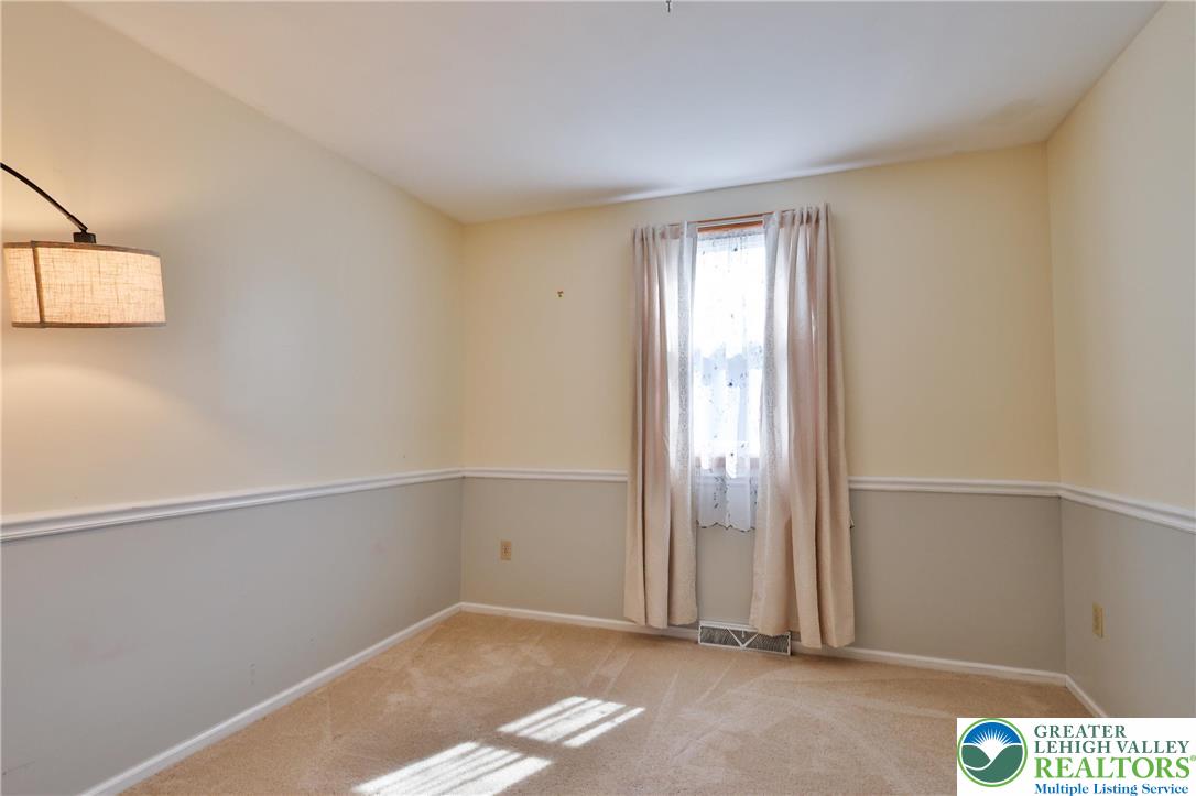 2927 Santee Road Bethlehem, PA 18020 - Photo 17 of 37 Gallery Image 17