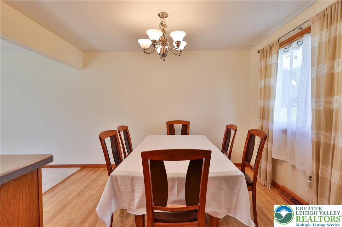 2927 Santee Road Bethlehem, PA 18020 - Photo 8 of 37 Gallery Image 8