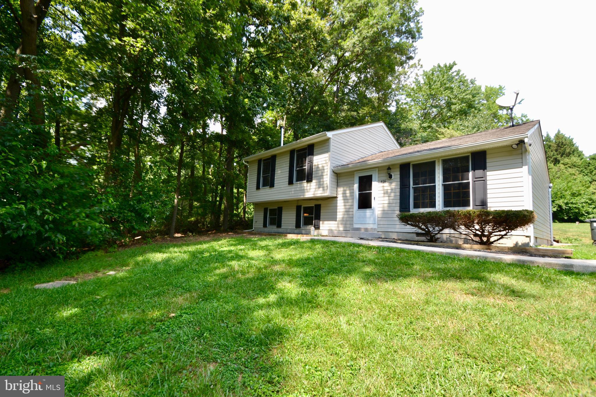 416 Lees Mill Road Hampstead, MD 21074 - Photo 2 of 37 View Of Front Yard