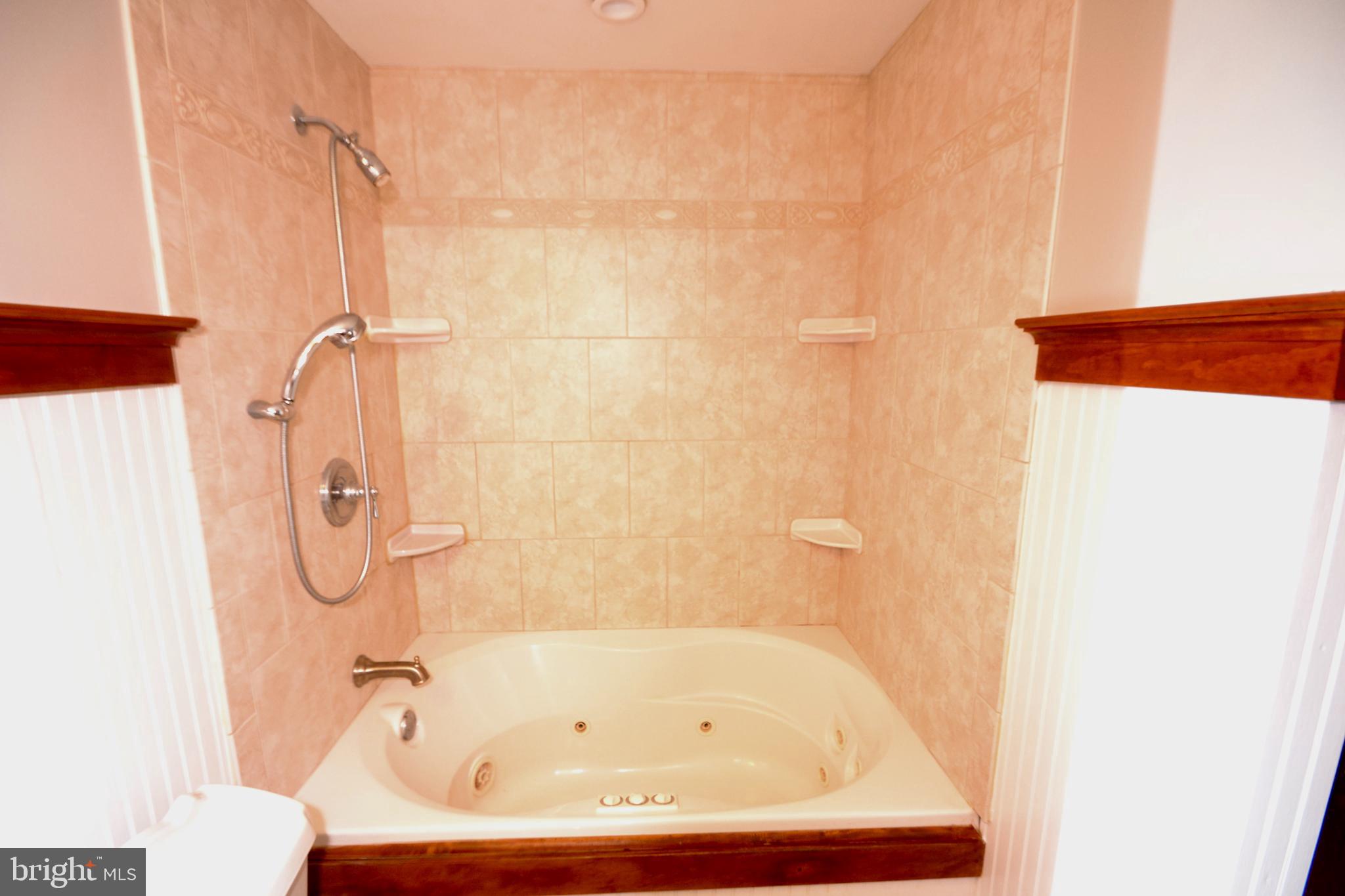 416 Lees Mill Road Hampstead, MD 21074 - Photo 24 of 37 Upper Level Full Bath
