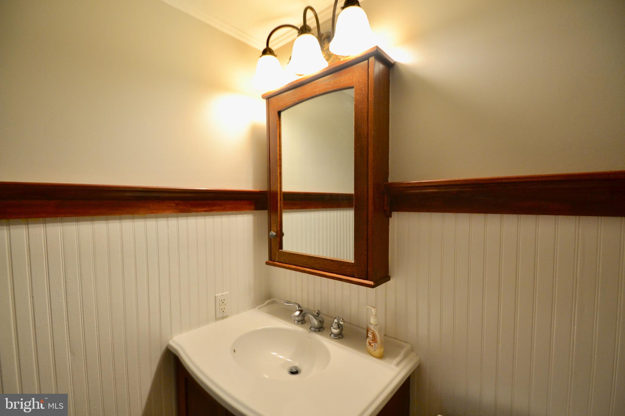 416 Lees Mill Road Hampstead, MD 21074 - Photo 26 of 37 Full Bath Upper Level
