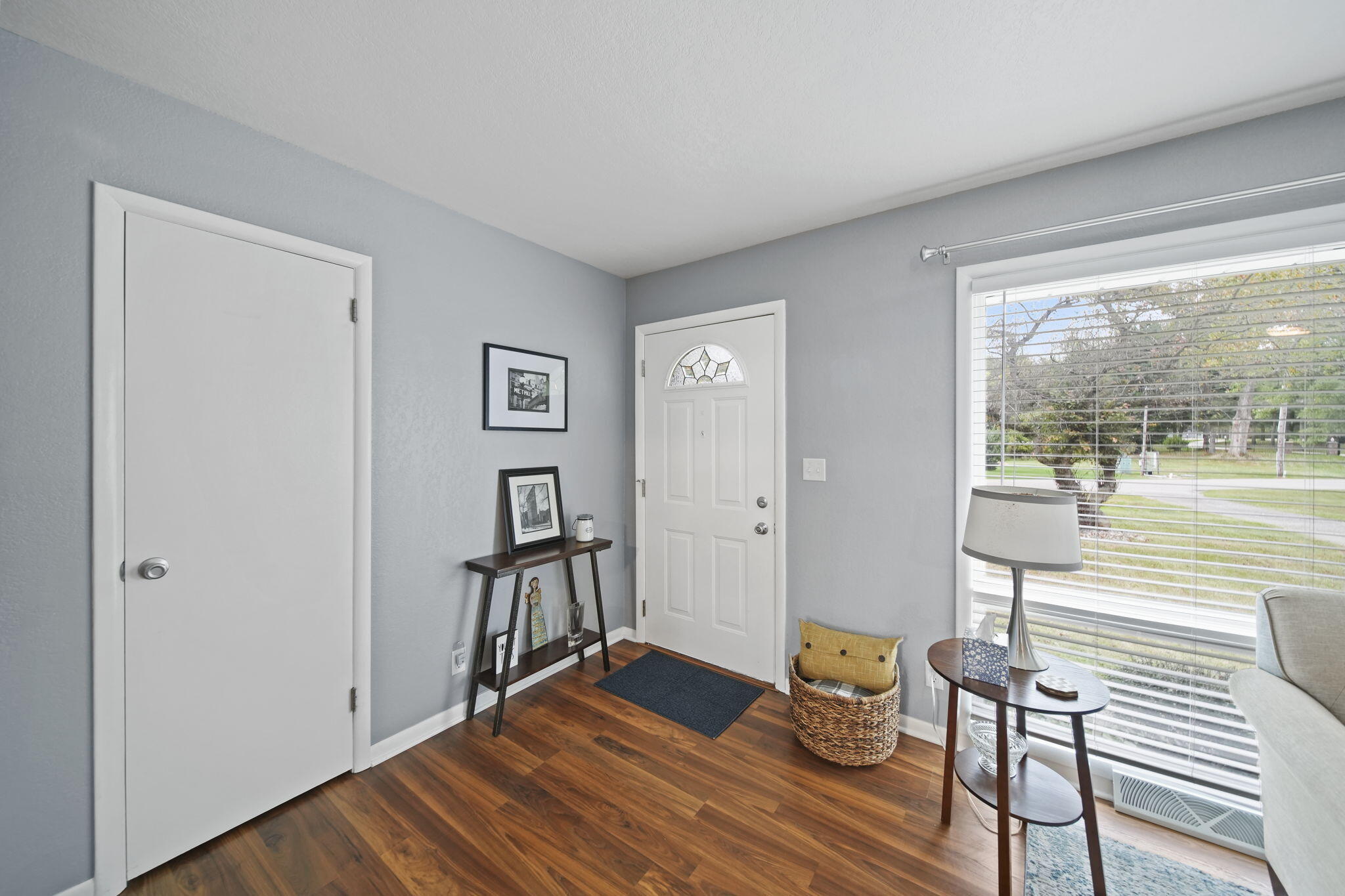 2207 Kenilworth Road Jackson, MI 49203 - Photo 6 of 42 6