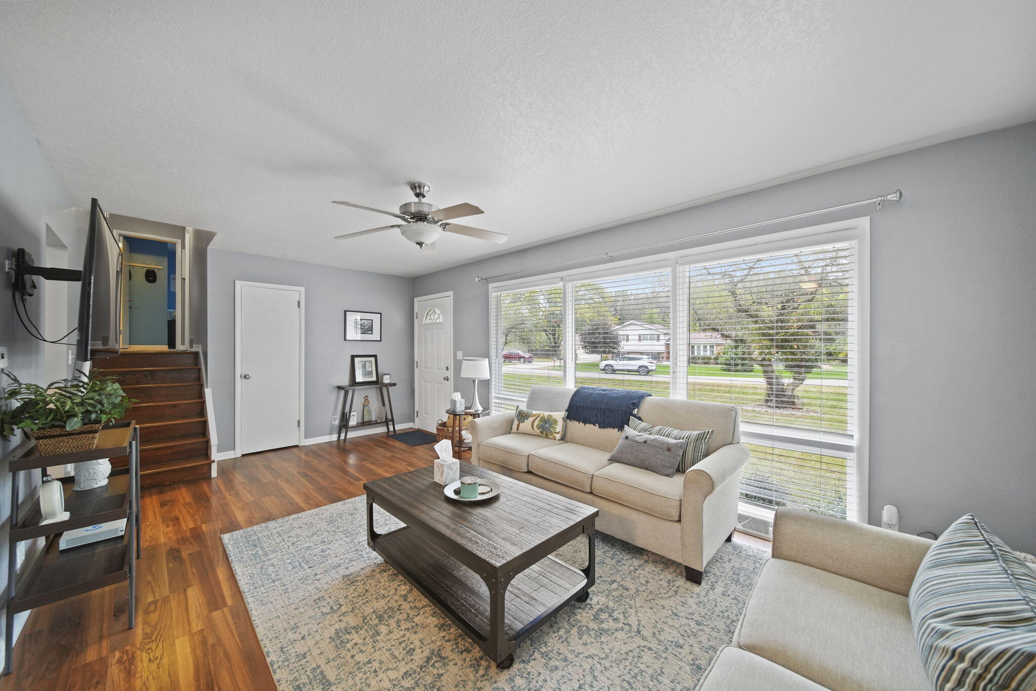 2207 Kenilworth Road Jackson, MI 49203 - Photo 9 of 42 9