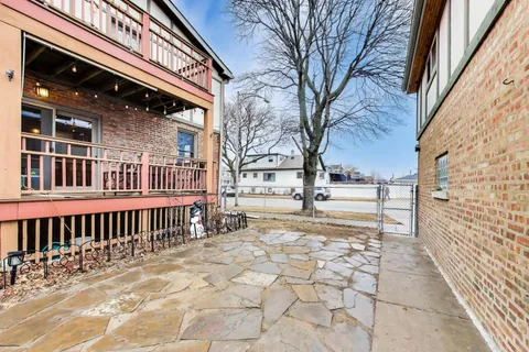 $640,000 | 1000 Thomas Avenue, Forest Park, IL 60130