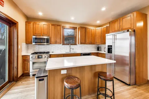 $640,000 | 1000 Thomas Avenue, Forest Park, IL 60130