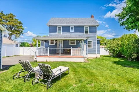 $849,000 | 104 Elm Street, Sayville, NY 11782