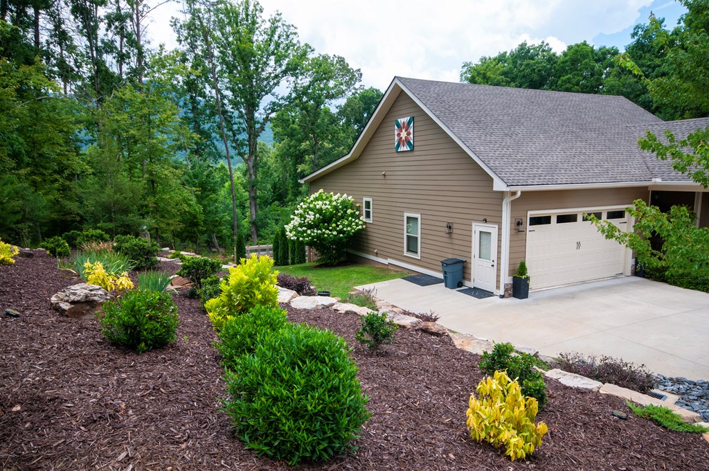 2068 Gallatin Road Young Harris, GA 30582 - Photo 48 of 53 Bring the Fur Babies