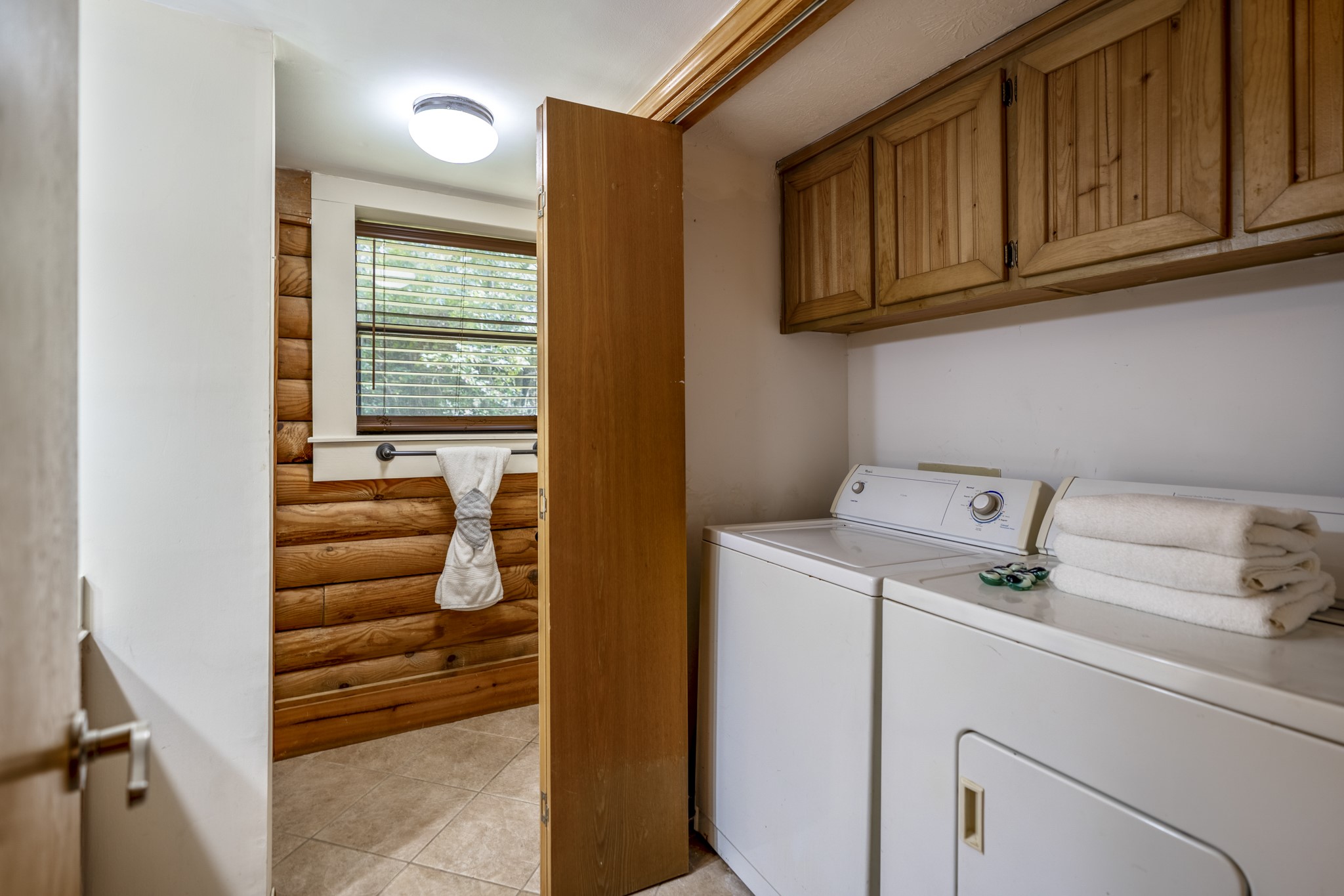 31370 Lazy Ridge Drive Waller, TX 77484 - Photo 21 of 43 a storage room with washer and dryer