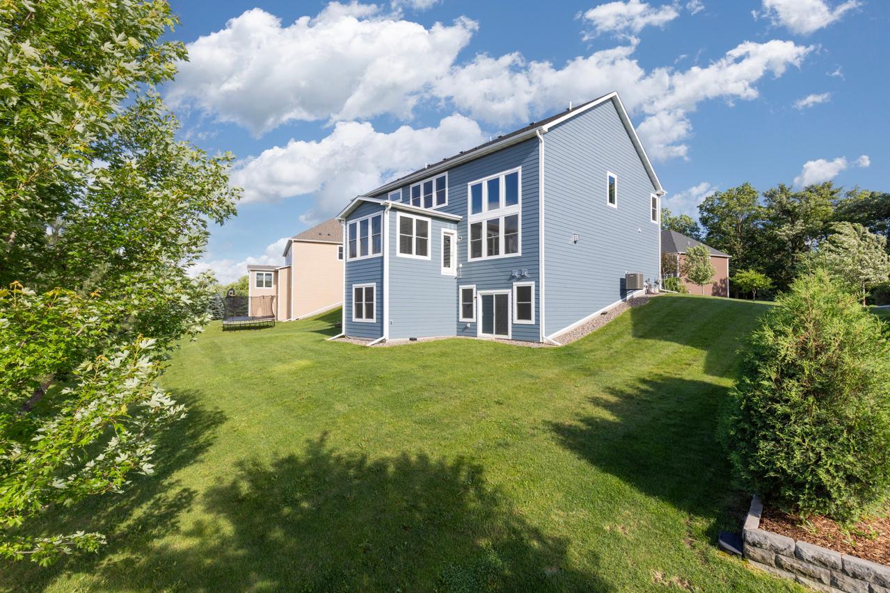 16894 Reeder Ridge Eden Prairie, MN 55347 - Photo 57 of 64