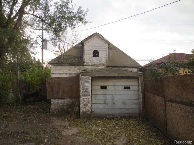 4445 Springwells Street Detroit, MI 48210 - Photo 2 of 2 garage