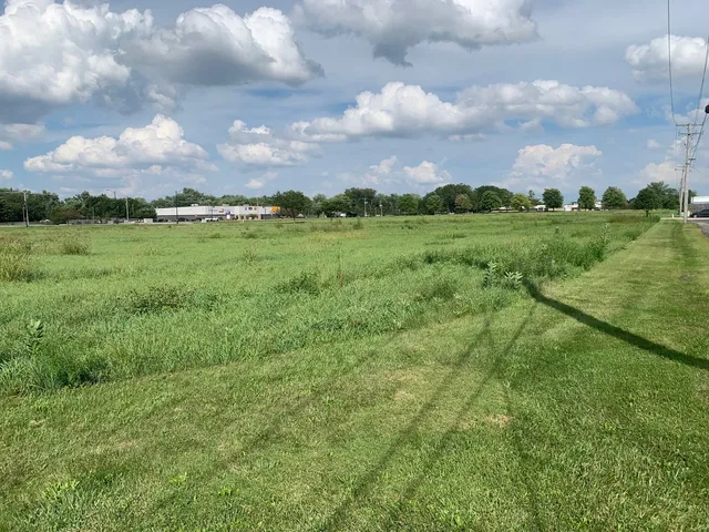 a view of an outdoor space and a yard