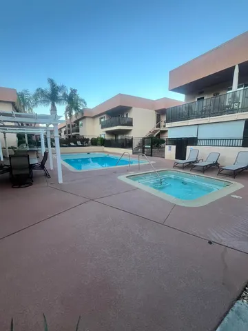 $1,595 | 400 North Sunrise Way, Unit 250, Palm Springs, CA 92262