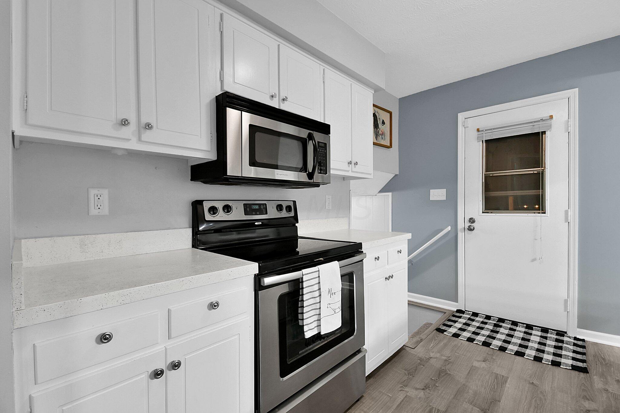 5672 Linworth Road Columbus, OH 43235 - Photo 12 of 33 13-web-or-mls-5672-linworth-rd