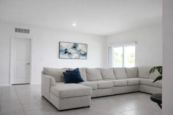 $3,000 | 1443 Southwest Gadsan Avenue, Port St. Lucie, FL 34953