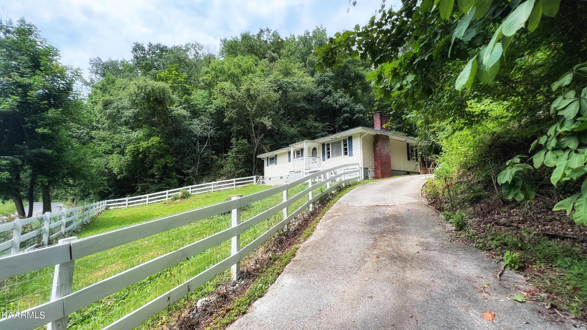 824 Sugar Loaf Road Sevierville, TN 37876 - Photo 1 of 36 Gallery Image 1