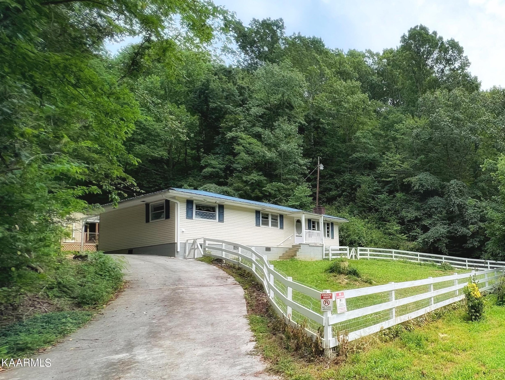 824 Sugar Loaf Road Sevierville, TN 37876 - Photo 2 of 36 Gallery Image 2