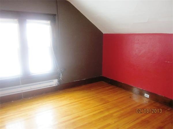 8 Elton Street Worcester, MA 01604 - Photo 12 of 26
