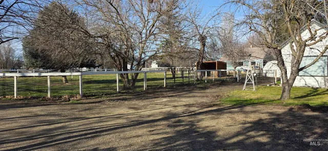 $295,000 | 1420 North 9th Street, Payette, ID 83661