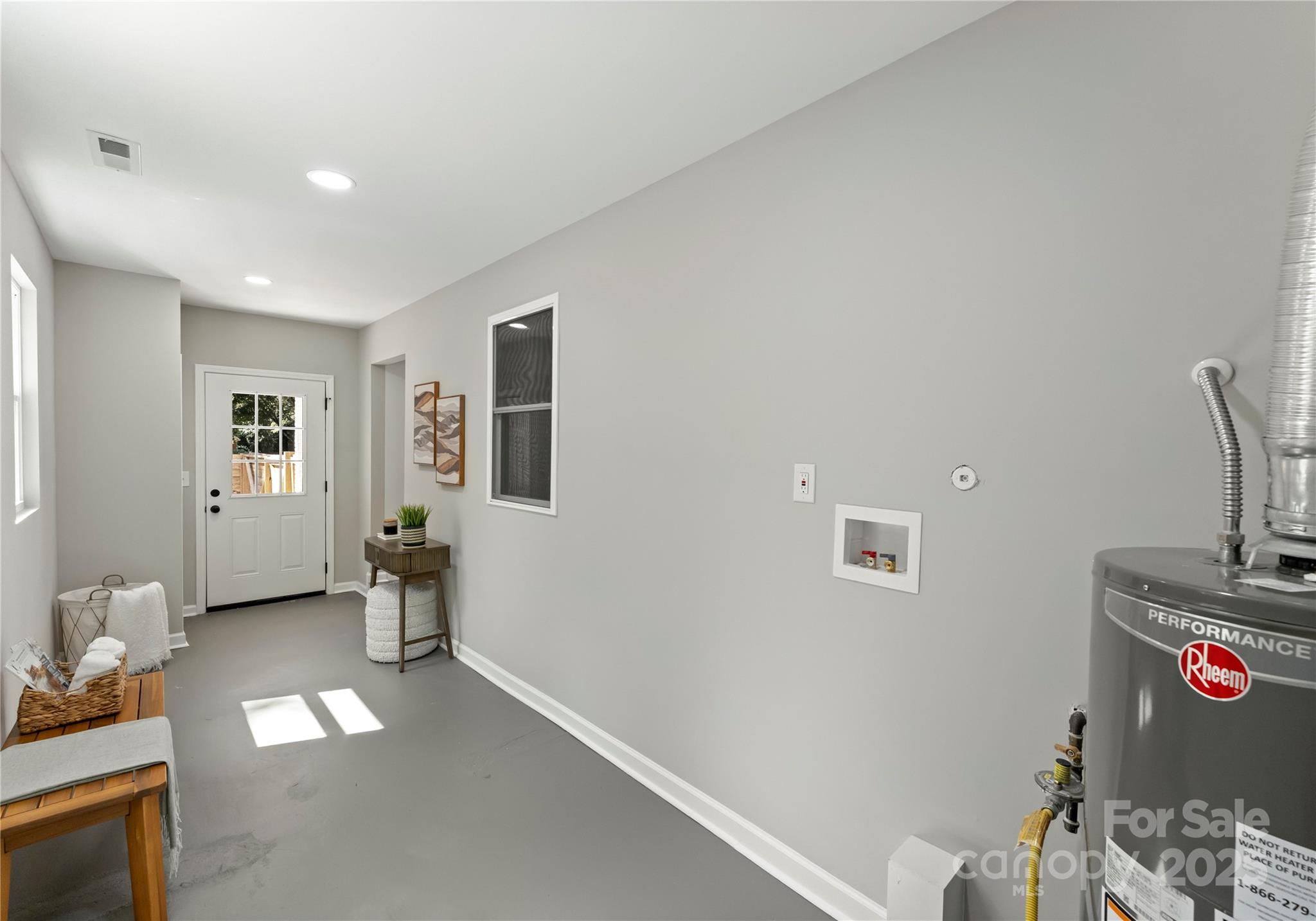 2900 Enfield Road Charlotte, NC 28205 - Photo 13 of 35 a view of a livingroom with furniture