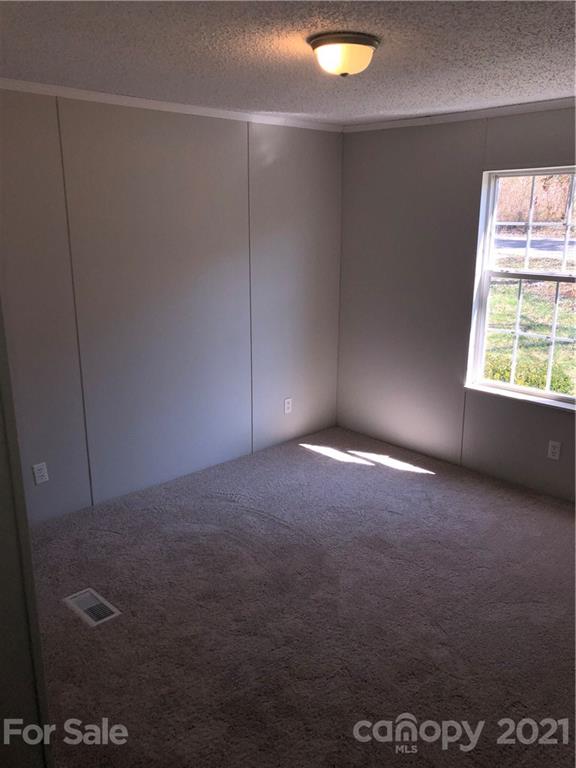 512 State Rd S-11-295 Blacksburg, SC 29702 - Photo 8 of 12 Gallery Image 8