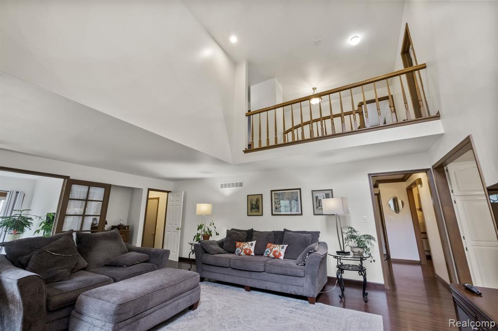 264 Stonetree Circle Rochester Hills, MI 48309 - Photo 13 of 35
