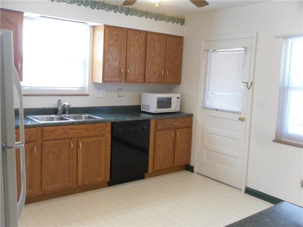 783 Thompson Run Road Pittsburgh, PA 15237 - Photo 5 of 25 Spacious Eat-In-Kitchen leads out to Back Yard