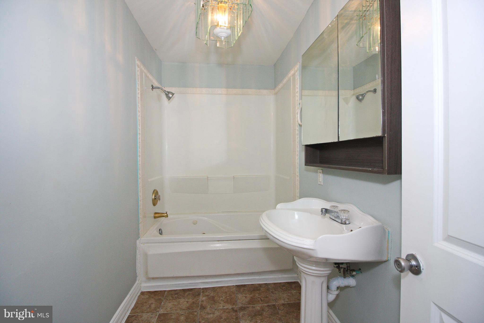 4416 Morgan Road Morningside, MD 20746 - Photo 19 of 23 Bath