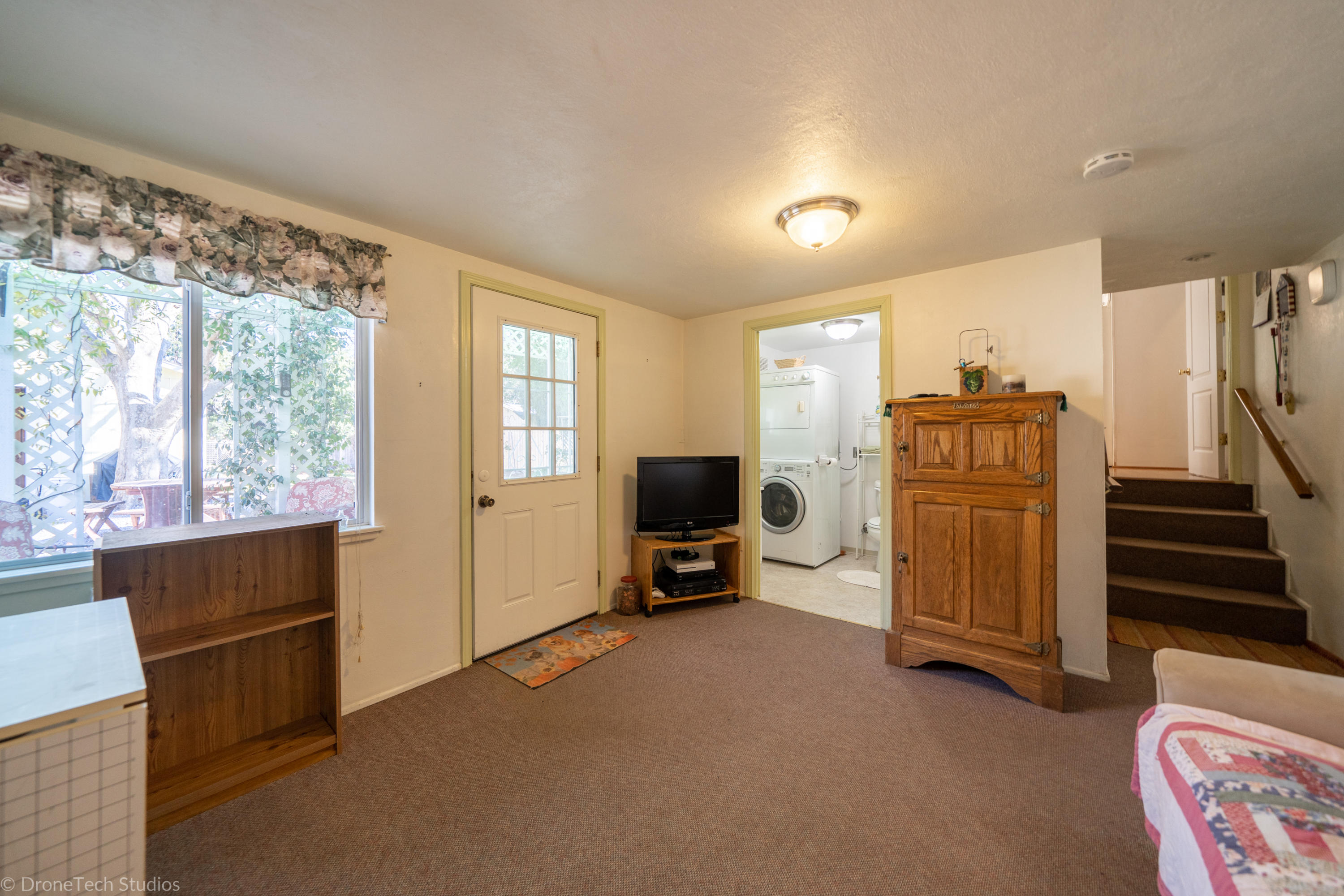 5045 Bidwell Road Redding, CA 96001 - Photo 23 of 37 5045 Bidwell Rd-34