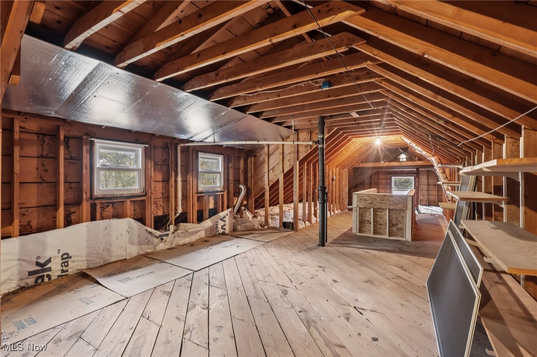 33300 South Woodland Road Cleveland, OH 44124 - Photo 46 of 50 View of unfinished attic