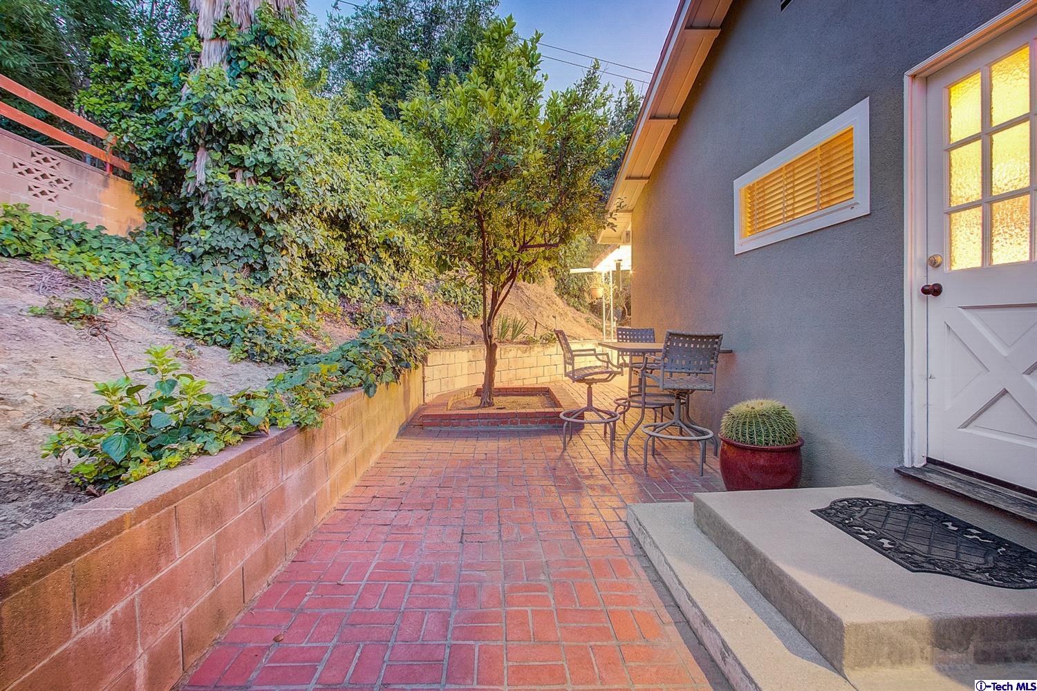 10782 Terecita Road Tujunga, CA 91042 - Photo 5 of 20 Gallery Image 5