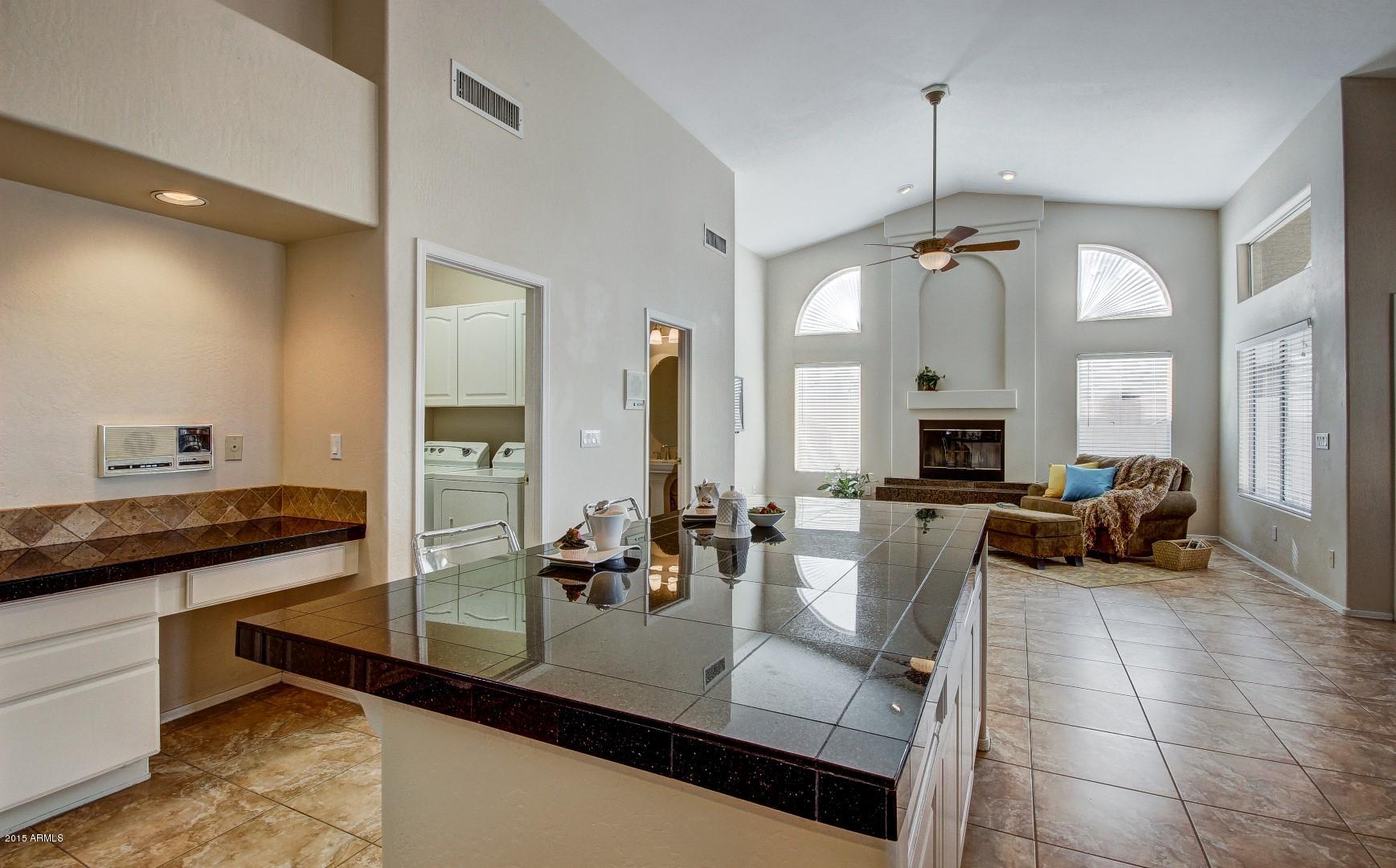 4754 East Hearn Road Phoenix, AZ 85032 - Photo 16 of 40 Heard (18)