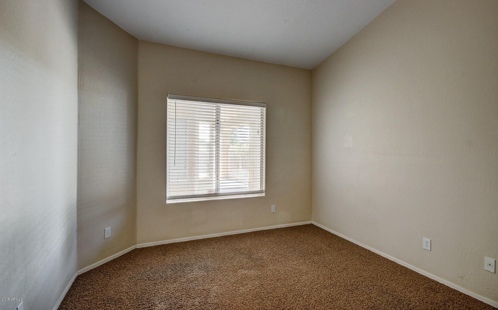 4754 East Hearn Road Phoenix, AZ 85032 - Photo 27 of 40 Heard (29)