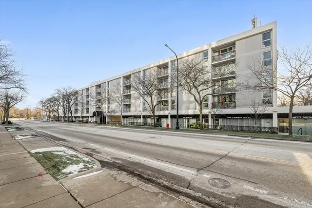 $375,000 | 1625 Sheridan Road, Unit 312, Wilmette, IL 60091