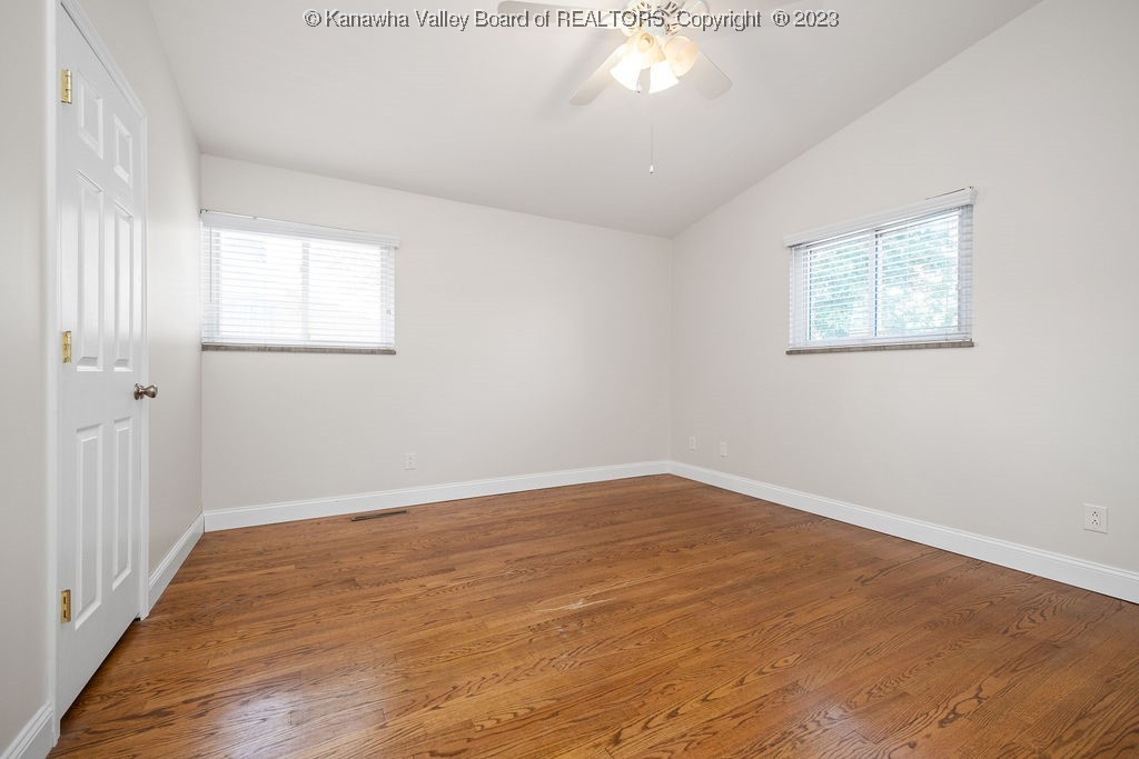 2015 Huber Road Charleston, WV 25314 - Photo 16 of 33 Gallery Image 16