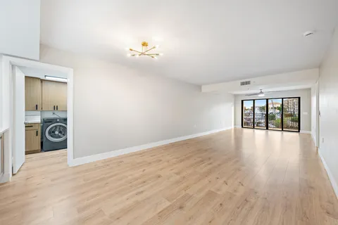 $525,000 | 1601 Marina Isle Way, Unit 106, Jupiter, FL 33477