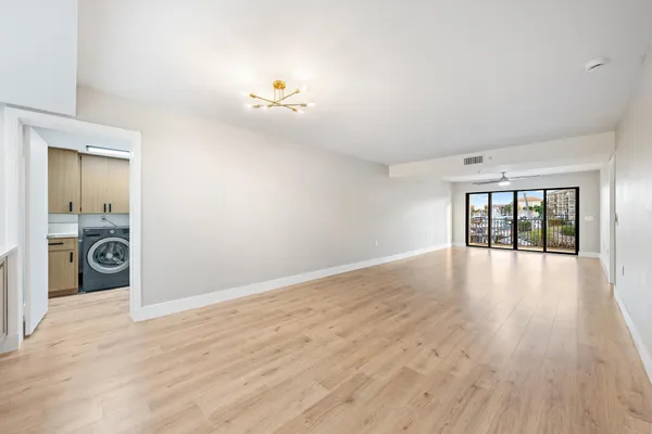 $525,000 | 1601 Marina Isle Way, Unit 106, Jupiter, FL 33477