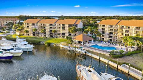 $525,000 | 1601 Marina Isle Way, Unit 106, Jupiter, FL 33477