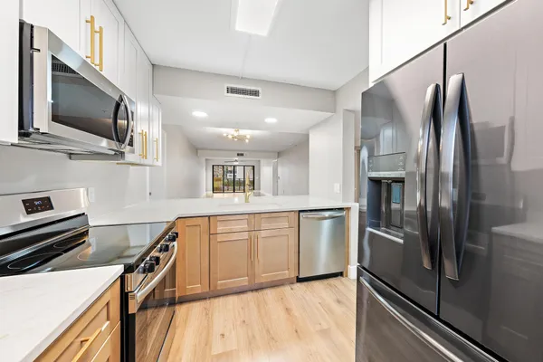 $525,000 | 1601 Marina Isle Way, Unit 106, Jupiter, FL 33477