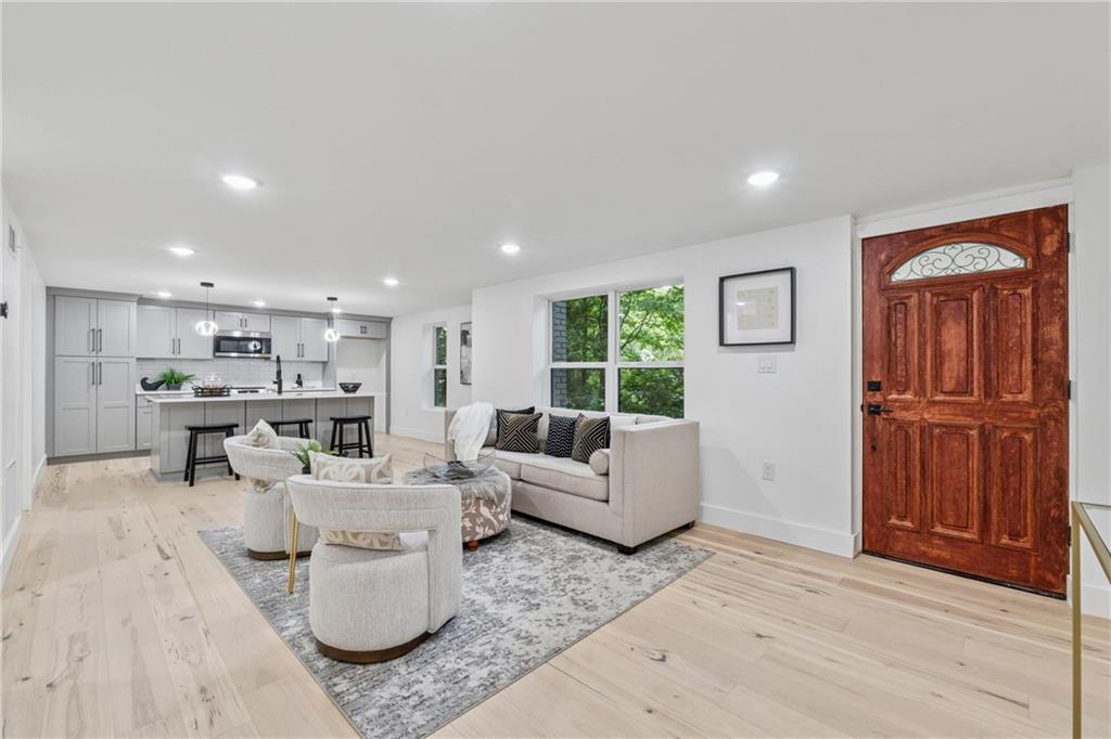 1542 Lavista Road Northeast Atlanta, GA 30329 - Photo 27 of 45