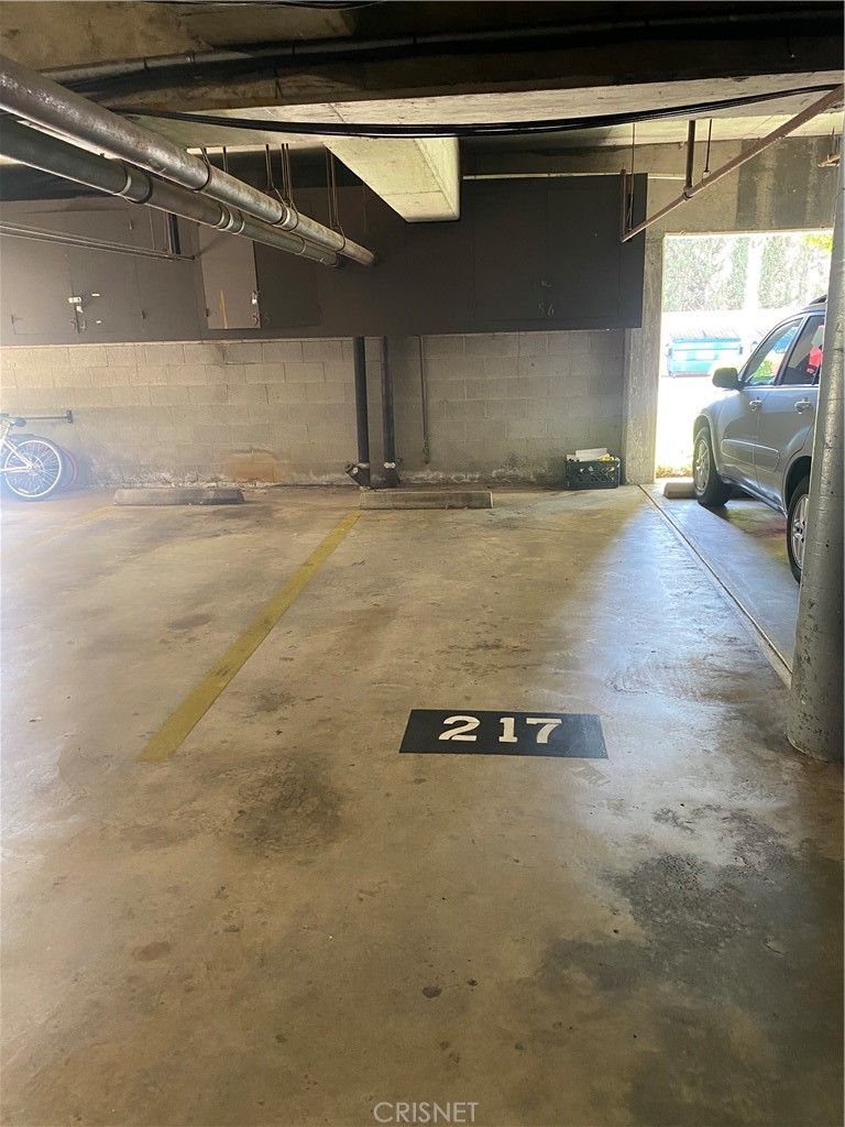 12830 Burbank Boulevard, Unit 316 Valley Village, CA 91607 - Photo 13 of 18 a view of walk in closet