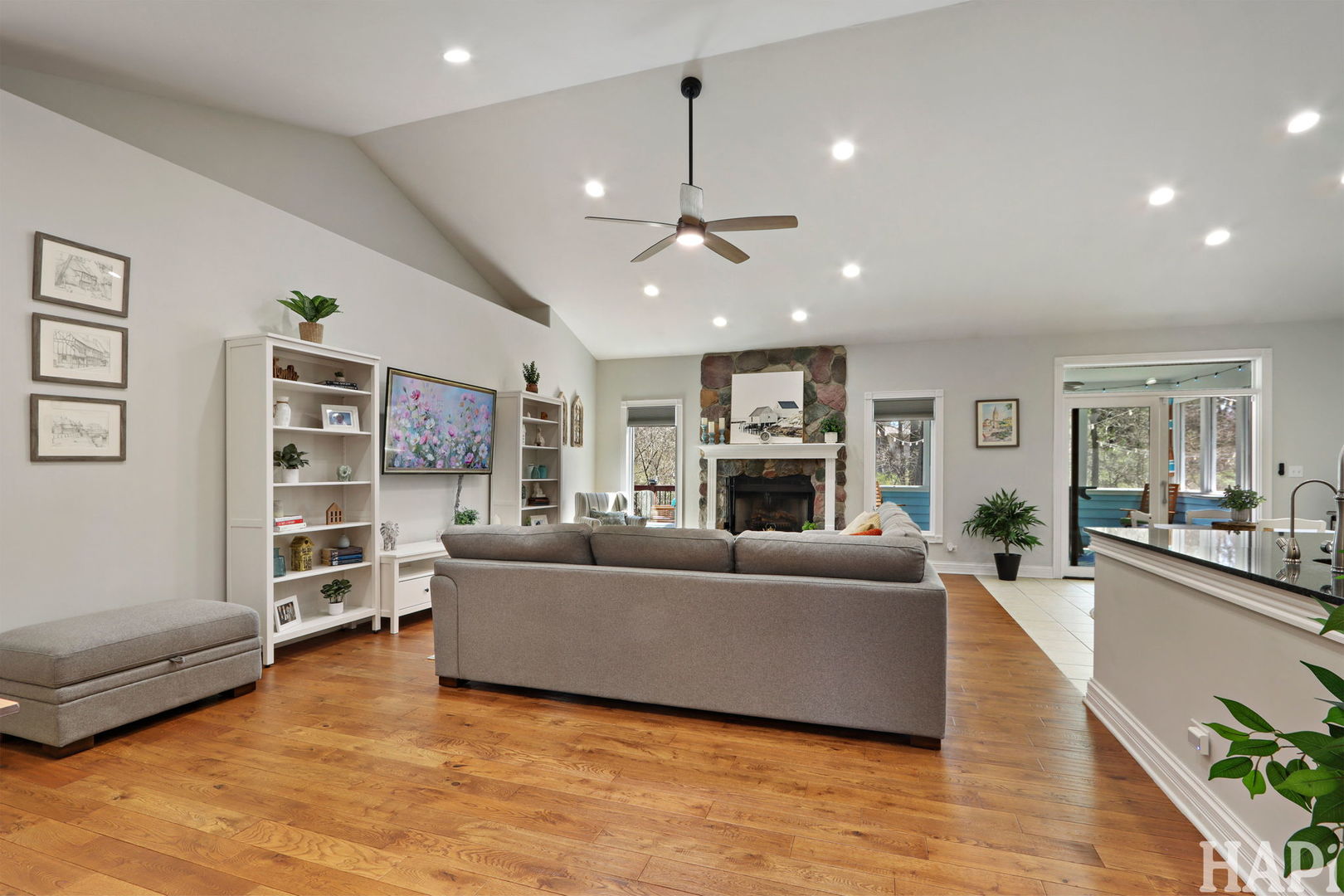 3315 Sherwood Forest Drive Spring Grove, IL 60081 - Photo 12 of 52