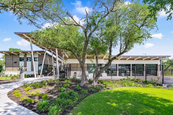 $2,160 | 120 Morrison Drive, Jarrell, TX 76537