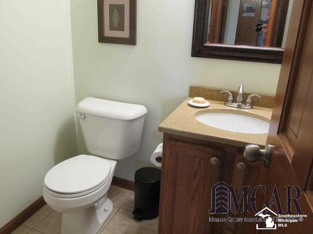 2590 Sandpiper Road Lambertville, MI 48144 - Photo 14 of 18 Gallery Image 14