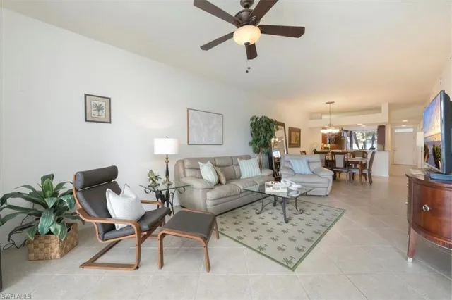$430,000 | 2386 Magnolia Avenue, Unit 7801, Naples, FL 34112