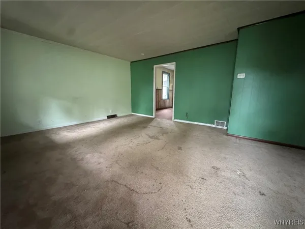 $100,000 | 120 7th Avenue, North Tonawanda, NY 14120