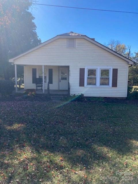 6700 Sisk-Carter Road Rockwell, NC 28138 - Photo 2 of 26 a front view of a house with yard